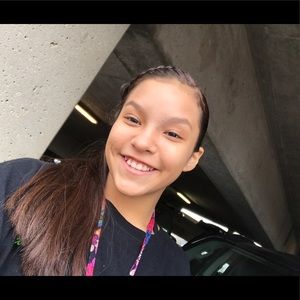 Meet your Posher, Karyme